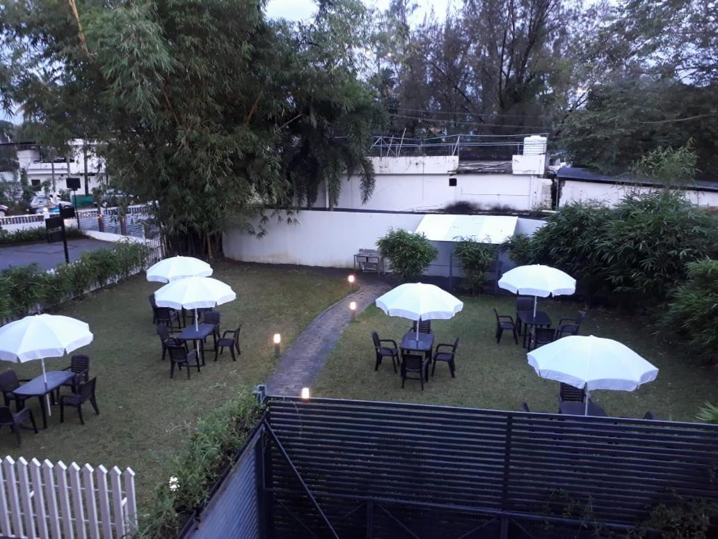 Emperor-Hotel Rachana Continental Pvt Ltd Kizhake Chalakudi Экстерьер фото