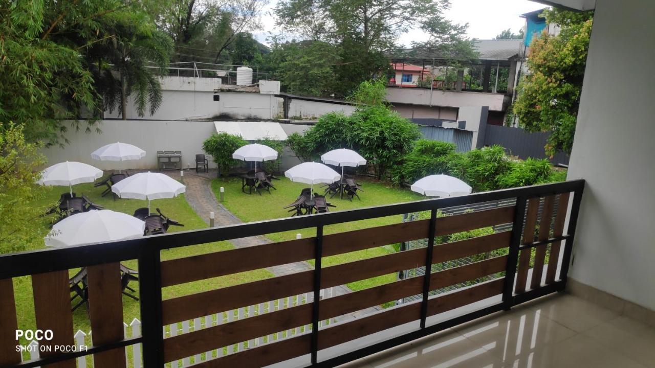 Emperor-Hotel Rachana Continental Pvt Ltd Kizhake Chalakudi Экстерьер фото
