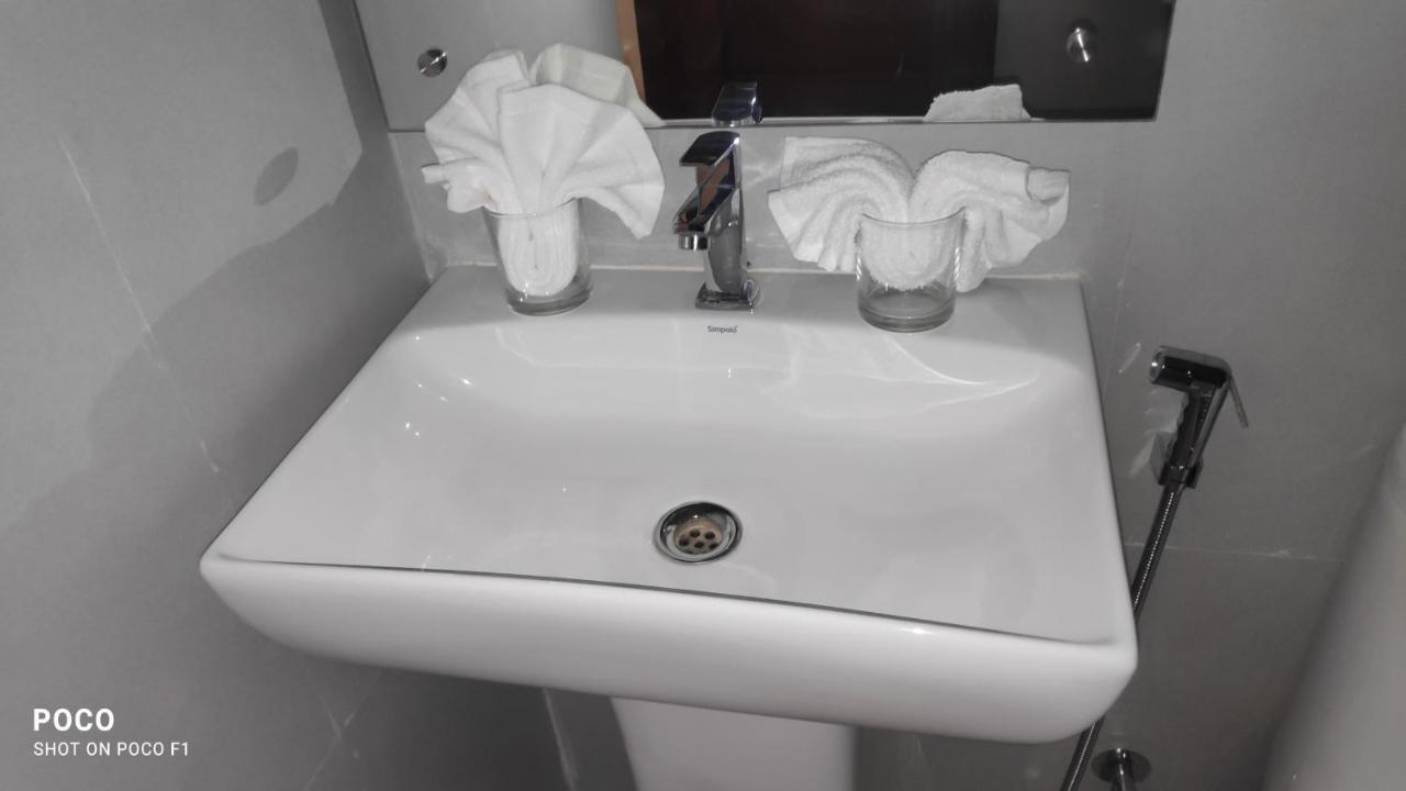 Emperor-Hotel Rachana Continental Pvt Ltd Kizhake Chalakudi Экстерьер фото